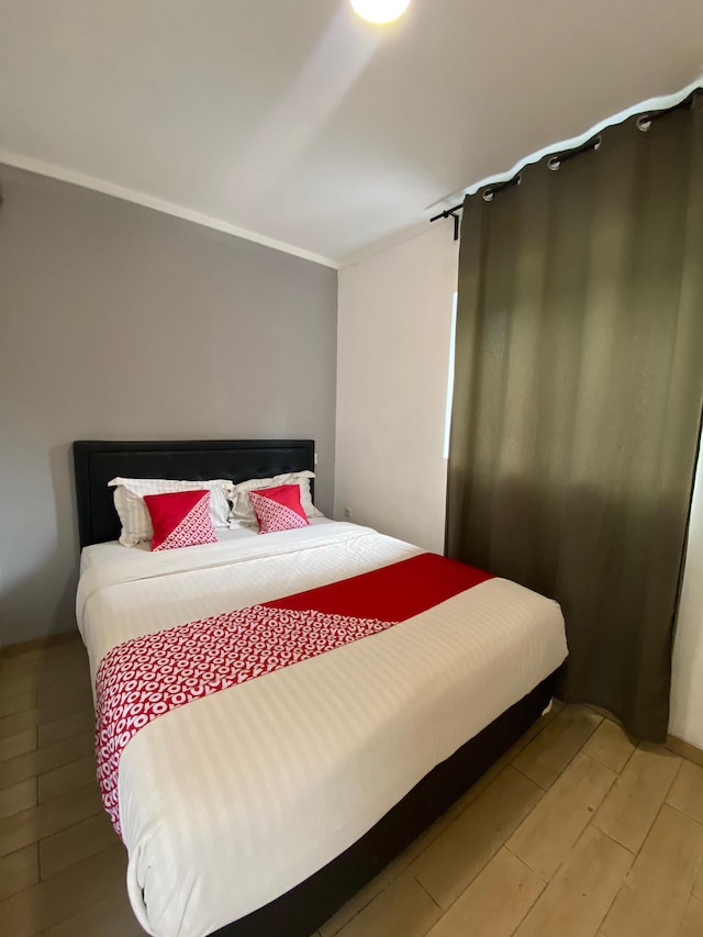 スーパーOYOシデンティムールレジデンスニアMONAS