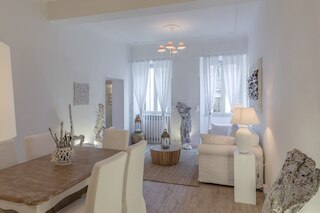 フラッティナ11人