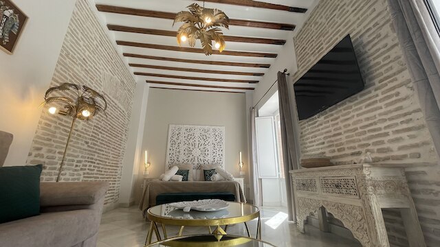 アドリアーノバイグローバル