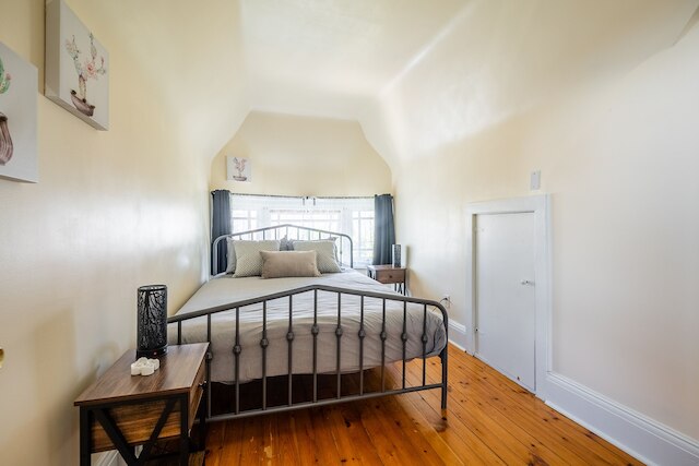 ダウンタウントロントのコージー5ベッドルームハウス