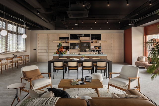 アルマ・ハウス