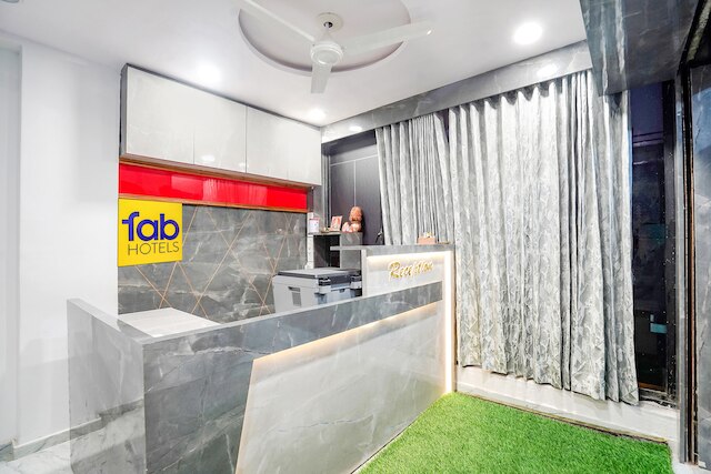 ファブホテルタポヴァンイン