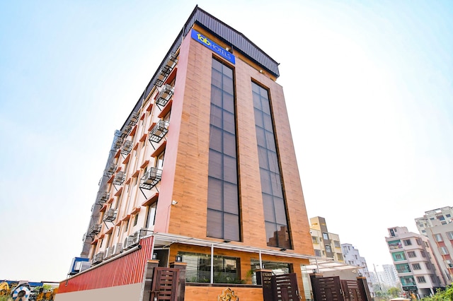 ファブホテル プライム ザ パビリオン ニア エアポート