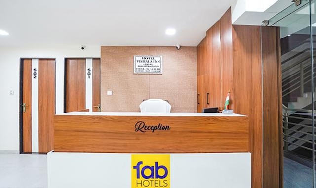 ファブホテル ヴィシャラ イン