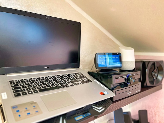 シック & グリーン ペントハウス - ドモティック コンフォート イン ミラノズ トレンディ ナイトライフ ディストリクト