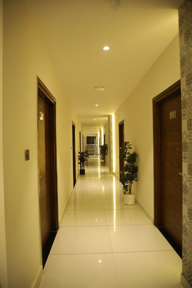 ラジャタドリロイヤルイン