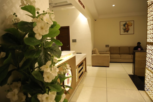 ラジャタドリロイヤルイン