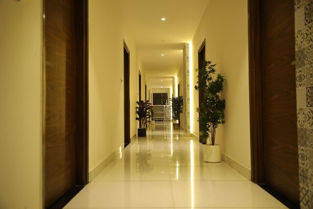 ラジャタドリロイヤルイン