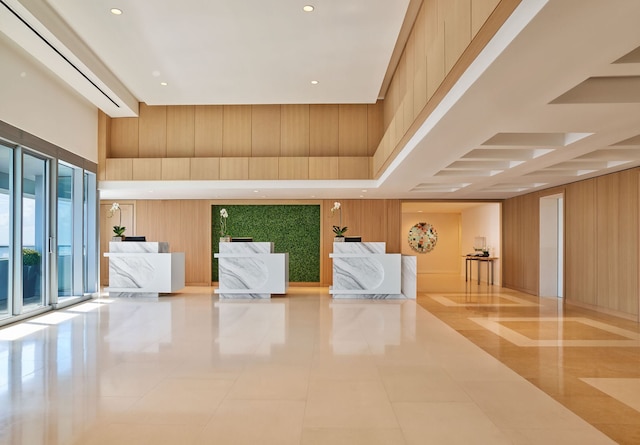 ロアミ アット ブリケル アーチ