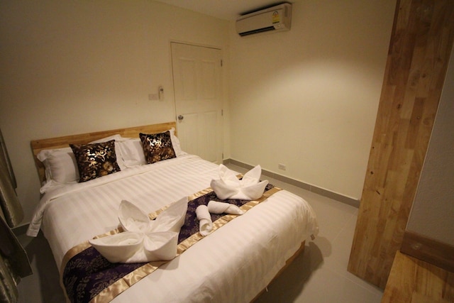 リー・プレイス・パッタナカン・コンド