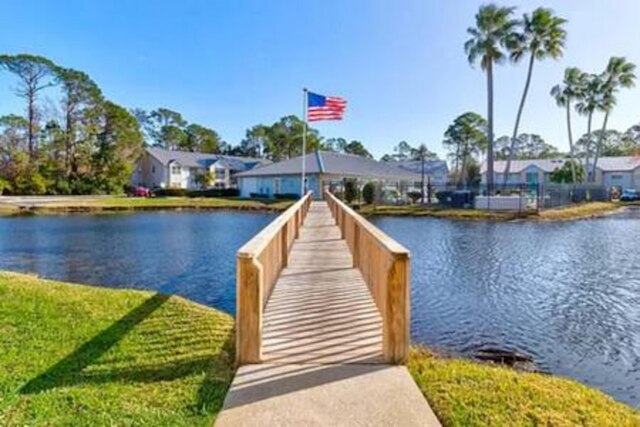 101 ベントツリーモダンラグジュアリー2BR 2BA 温水プール