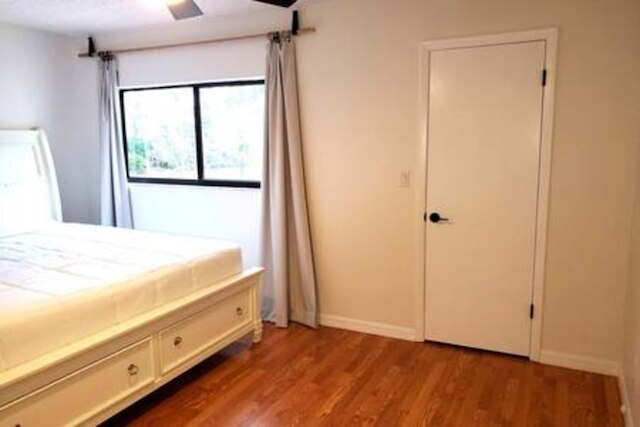 165 ホワイト・フォーン高級キングベッド・モダン2bdrm 2 5BA 素晴らしいプール