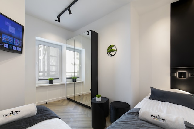 レインボー アパートメンツ 4 オールド タウン