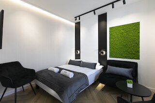 レインボー アパートメンツ 4 オールド タウン