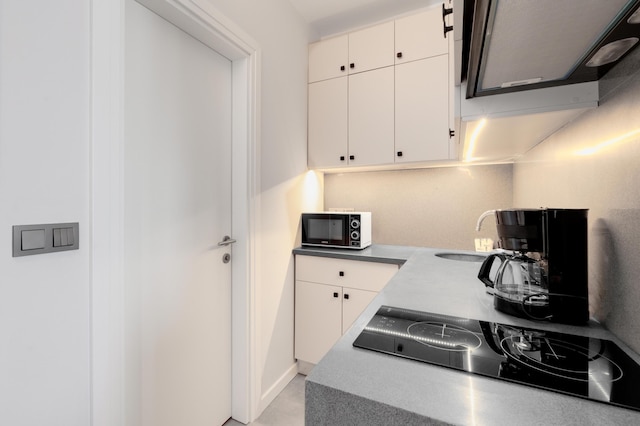 マルマライと海岸近くの居心地の良いフラット-カディコイ