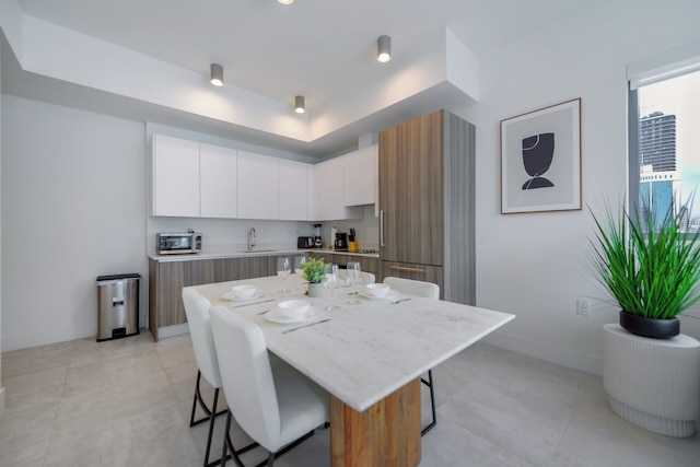 ブリックエルハートコンドウィズアメージングビューズ