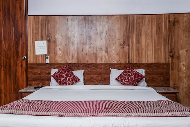 ホテル・ドリーム・パレス