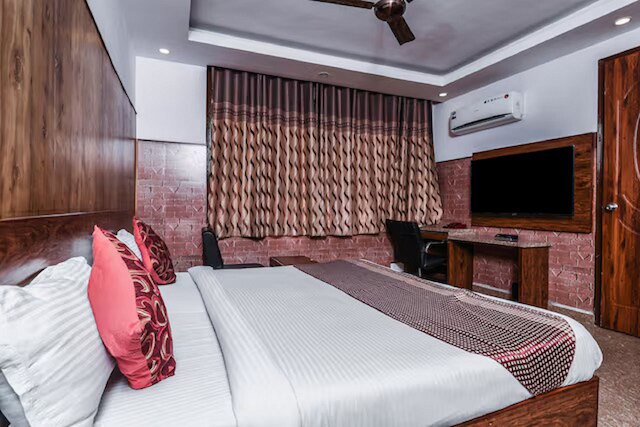 ホテル・ドリーム・パレス