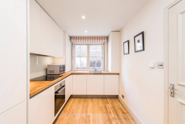 マーブルアーチ 3 ベッド ファミリーホーム