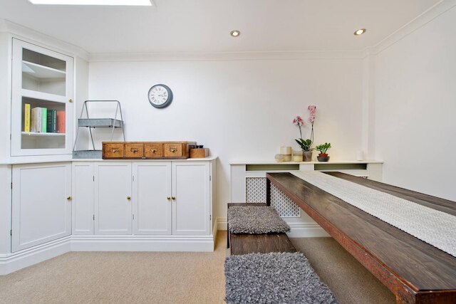 伝統的な2ベッドルームアパートメント ノッティングヒル