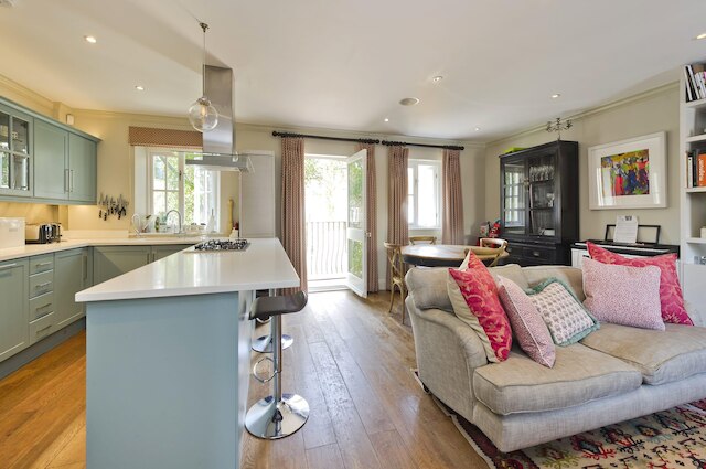 愉快な3ベッドルーム ファミリーホーム ベイズウォーター