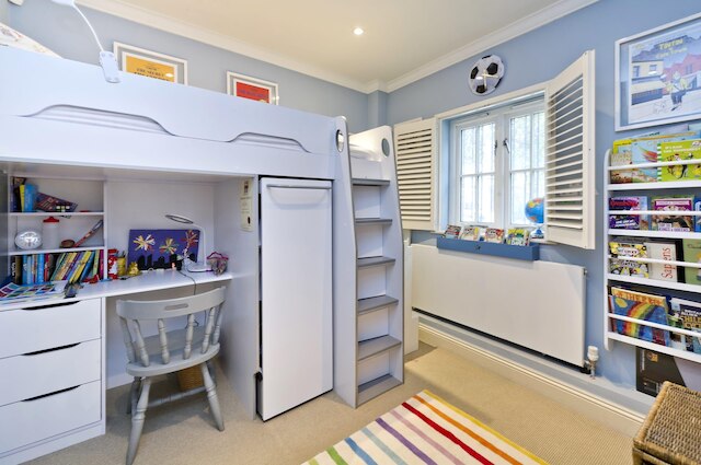 愉快な3ベッドルーム ファミリーホーム ベイズウォーター