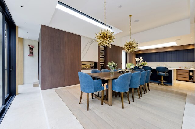 スタンニングな5ベッドルームの家 フラム、屋内プール、サウナ、プライベートガーデン付き