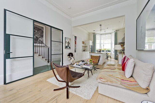 ゴージャスでスタイリッシュなインテリアデザインの5ベッドルームの家 ホーランドパーク - 絶好のロケーション