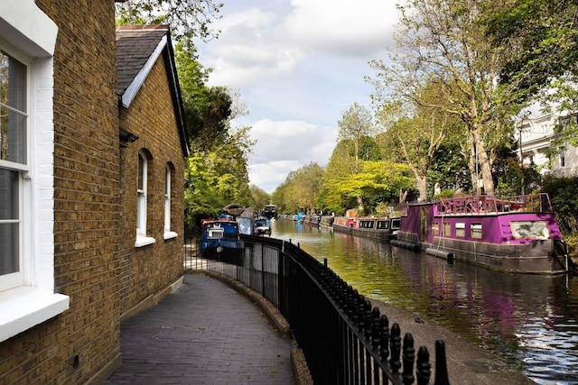 デザイナーズ・カナルハウス２または３ベッドルーム・リトルヴェニス