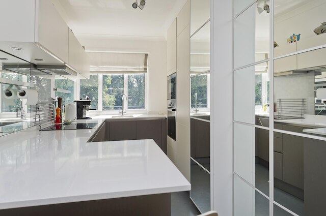 エレガントな2ベッドルームフラット・アールズコート