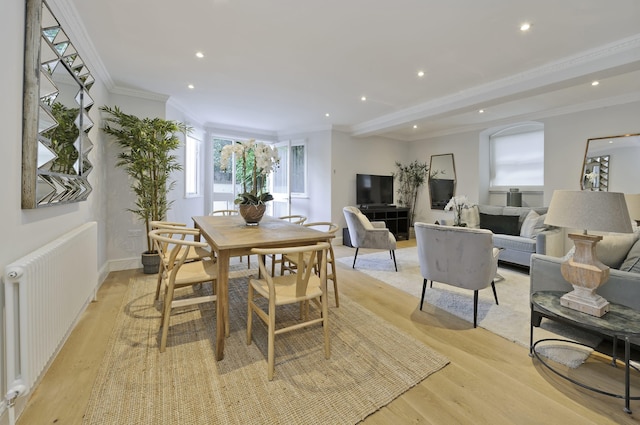 ヒュージ ケンジントンガーデン フラット