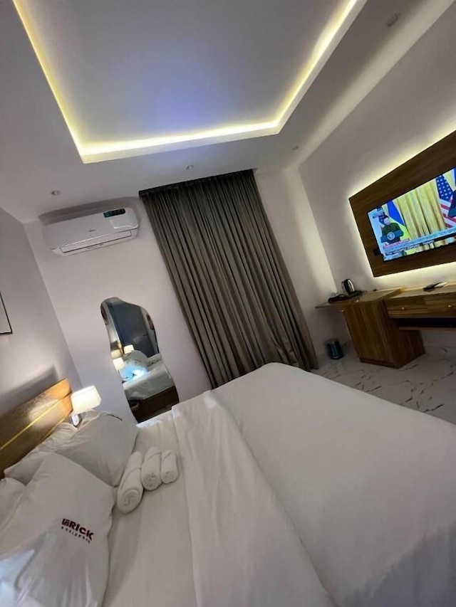 ディ・ライゼ・バイ・スプレーン