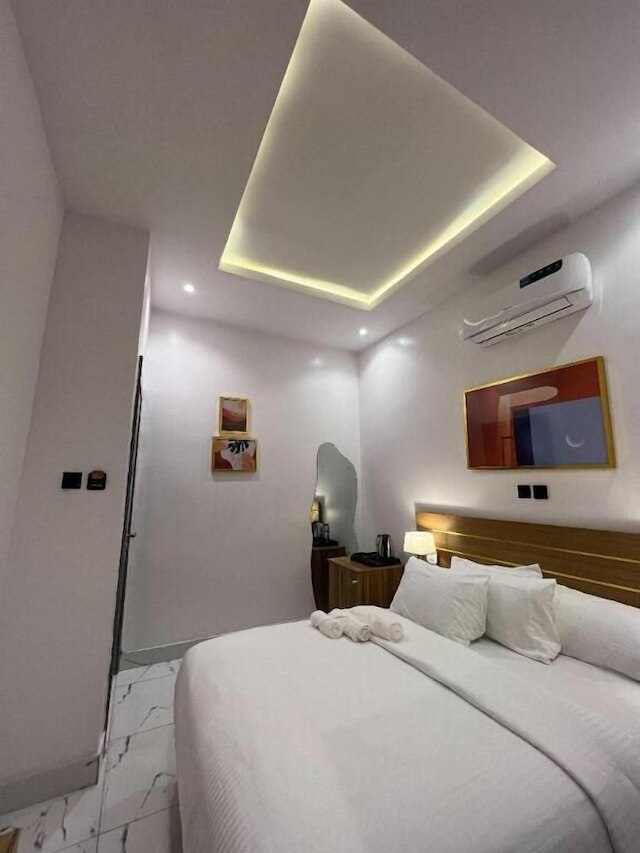 ディ・ライゼ・バイ・スプレーン