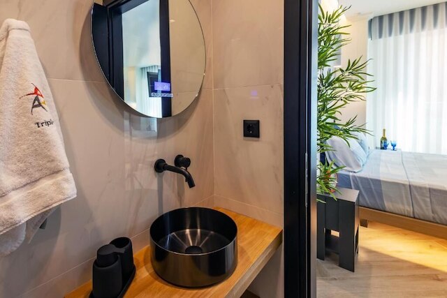 トリプル アー - クリソスピリオティシス 7