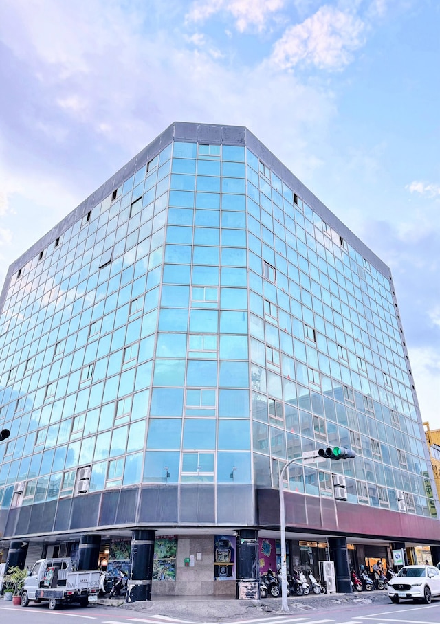 Yoai Mountain Roam Hotel