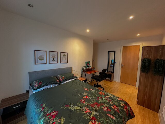 マンチェスターシティセンターの完全な2BRフラットレンタル