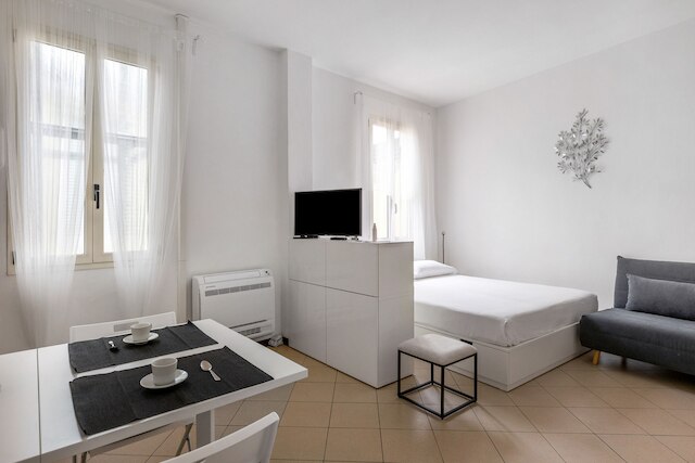 ホワイトリーブズ スタジオ バイ ワンダフル イタリア