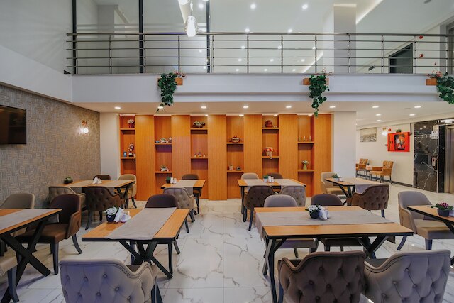 アクタシュ ライツ ホテル