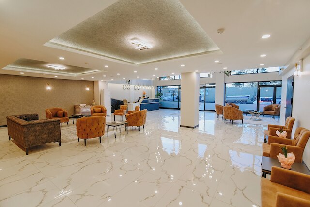 アクタシュ ライツ ホテル