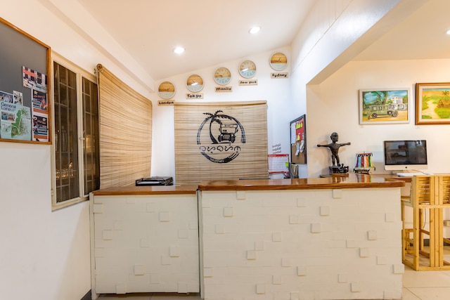 ベイバインホステルアンドコーリブ