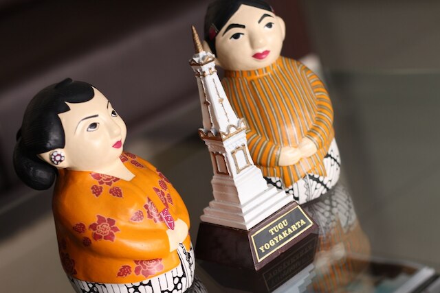 ホテルプールズ