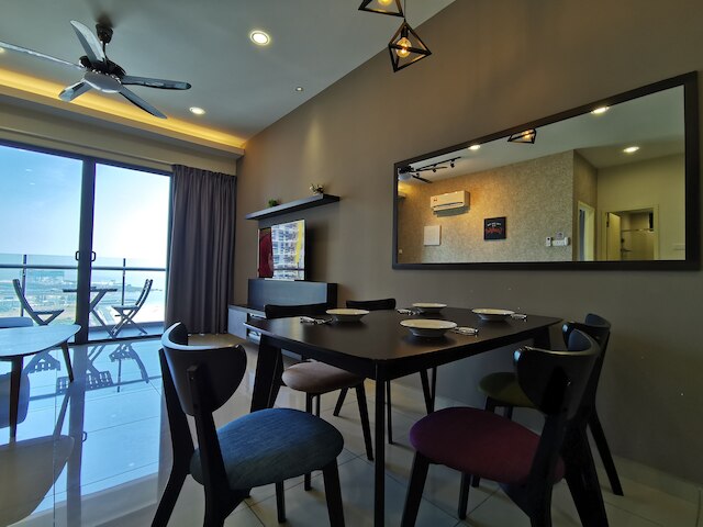 サーモスペース アトランティス メラカ シティ