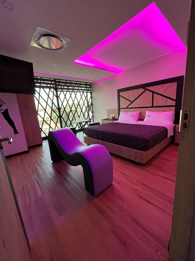 ホテルシティライツ