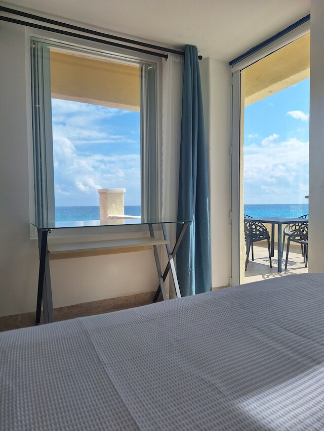 カンクン プラザ コンドス