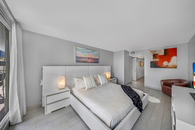 ビスケーンベイ プールサイド オアシス