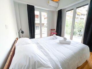 ファミリー・ツーベッドルーム・アパートメント・ベナキ