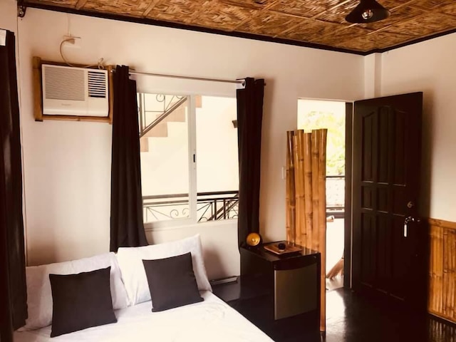 エブリデイサンデーホテルカフェ