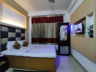 ホワイトローズスイーツ株式会社