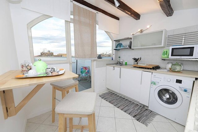 テラス イン ザ ヒストリック センター イン パレルモ ローザ