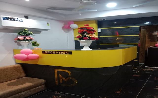 ホテルバヴィヤマンション